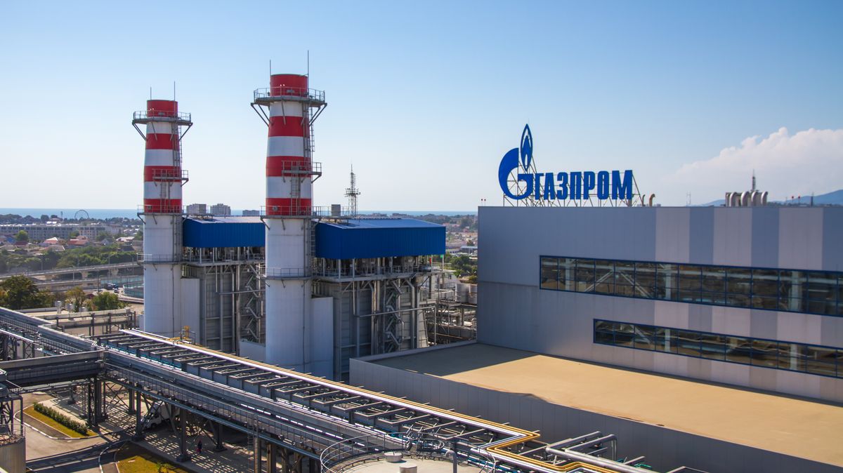 Gazprom přispěl k dražší elektřině. Evropě dodal méně plynu, než se zavázal