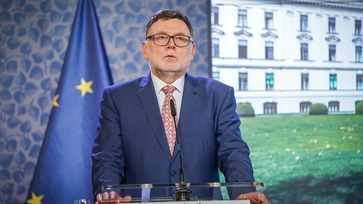 Neveselý výhled Ministerstva financí: Inflace bude Česko drtit i příští rok