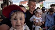 Milion za druhé dítě? Babiš podle kritiků vystřeluje šílené nápady
