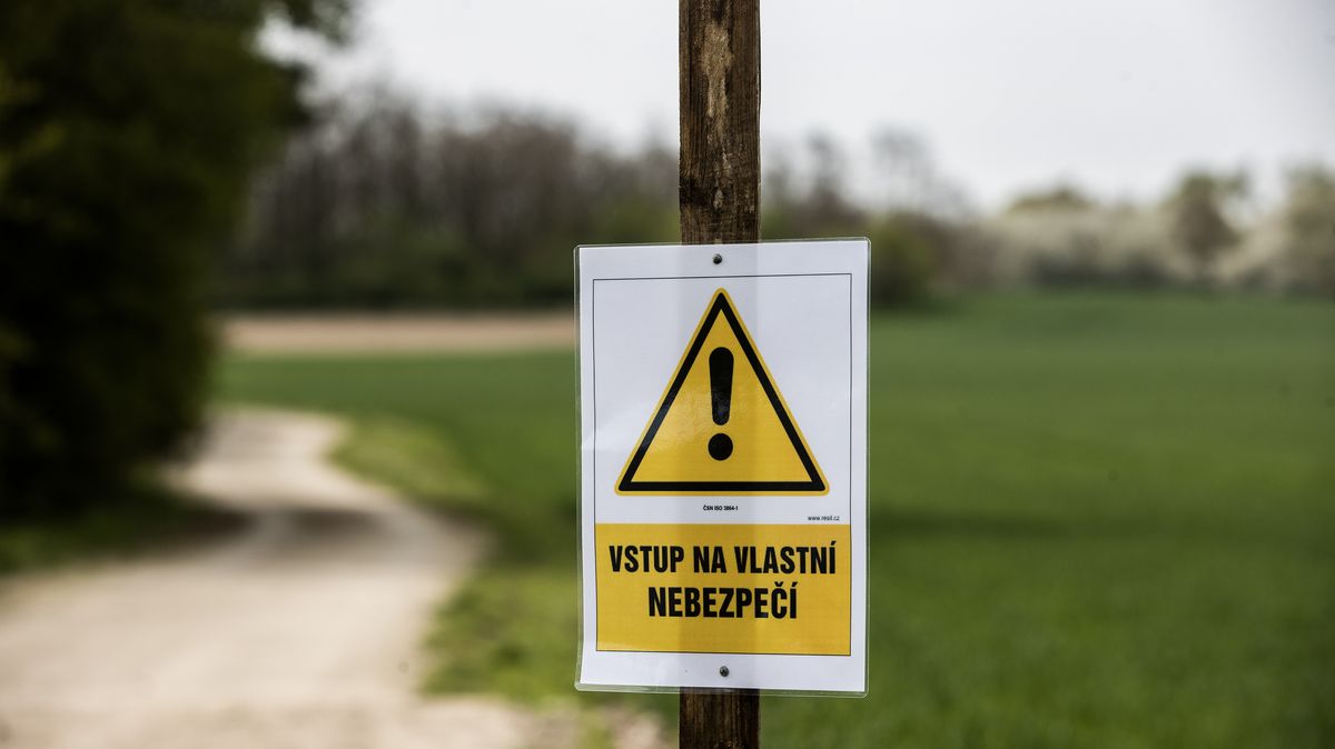 Policie stíhá pět lidí za zamoření azbestem. Škoda je 2,2 miliardy