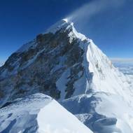 Vrchol Everestu na fotce z Jižního sedla Martina Jáchyma.