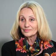 Olga Sommerová, medaile Za zásluhy 1. stupně za zásluhy o stát v oblasti kultury. Filmová dokumentaristka, vysokoškolská pedagožka a politička.