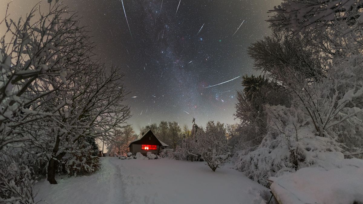 Krása na zimní obloze: Nezapomeňte sledovat meteorický roj Geminidy