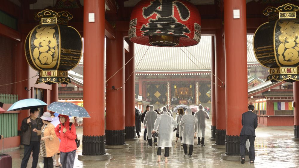 Tajfun Šanšan přinesl povodně na jih Japonska, tři lidé jsou mrtví
