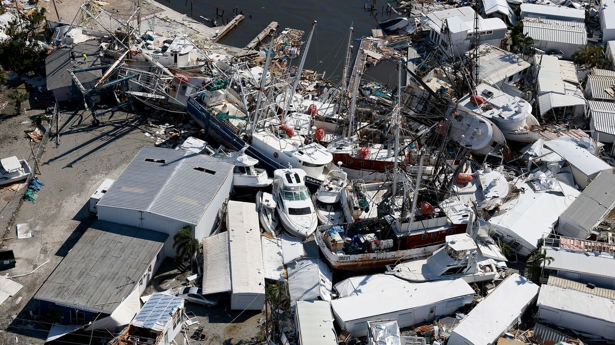 Letecké záběry ukazují, jak Floridu zničil hurikán Ian