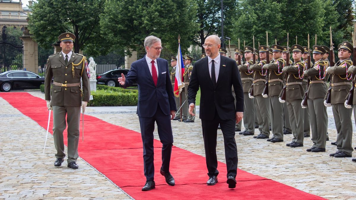 Premiér Fiala: ČR bude dál podporovat Ukrajinu a myslí na její rekonstrukci