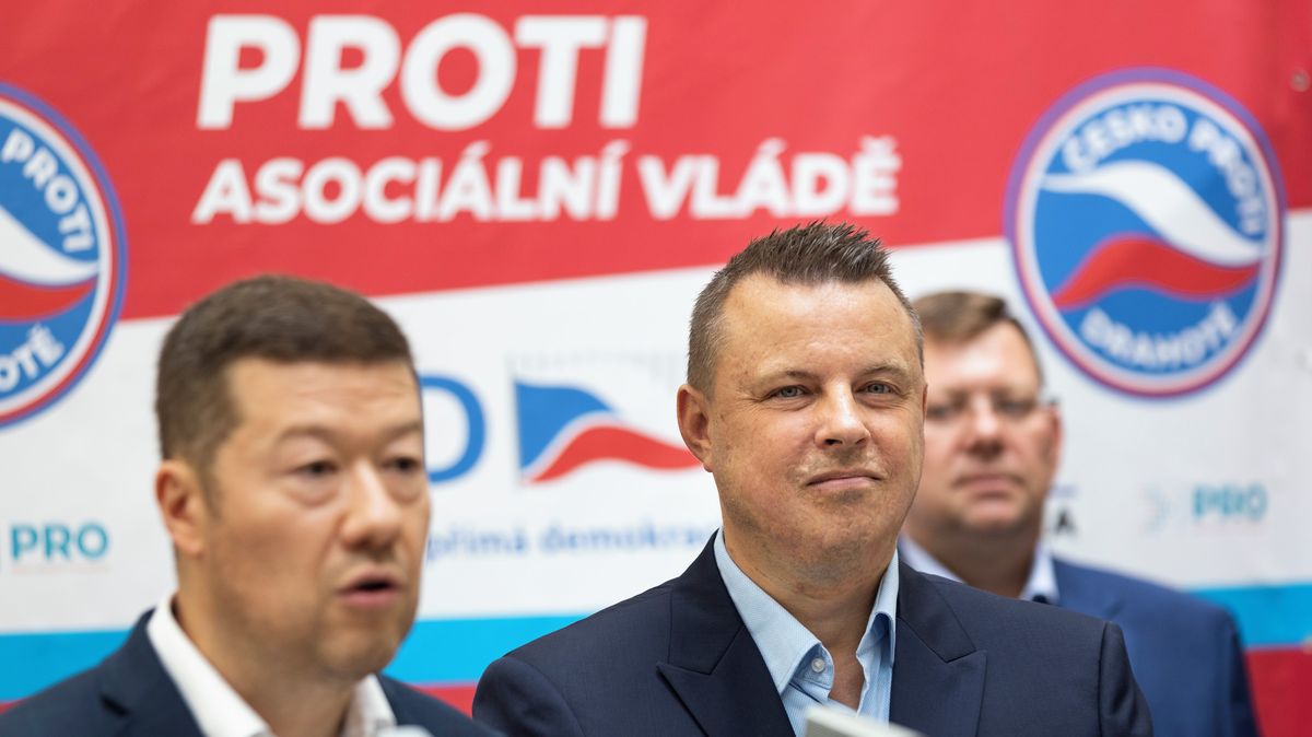 Dobrovský & Šídlo: Okamura, Rajchl, AfD. Extremisté začínají vládnout