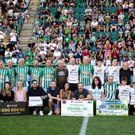 Na stadionu Bohemians Praha se na jeho počest odehrál charitativní zápas.