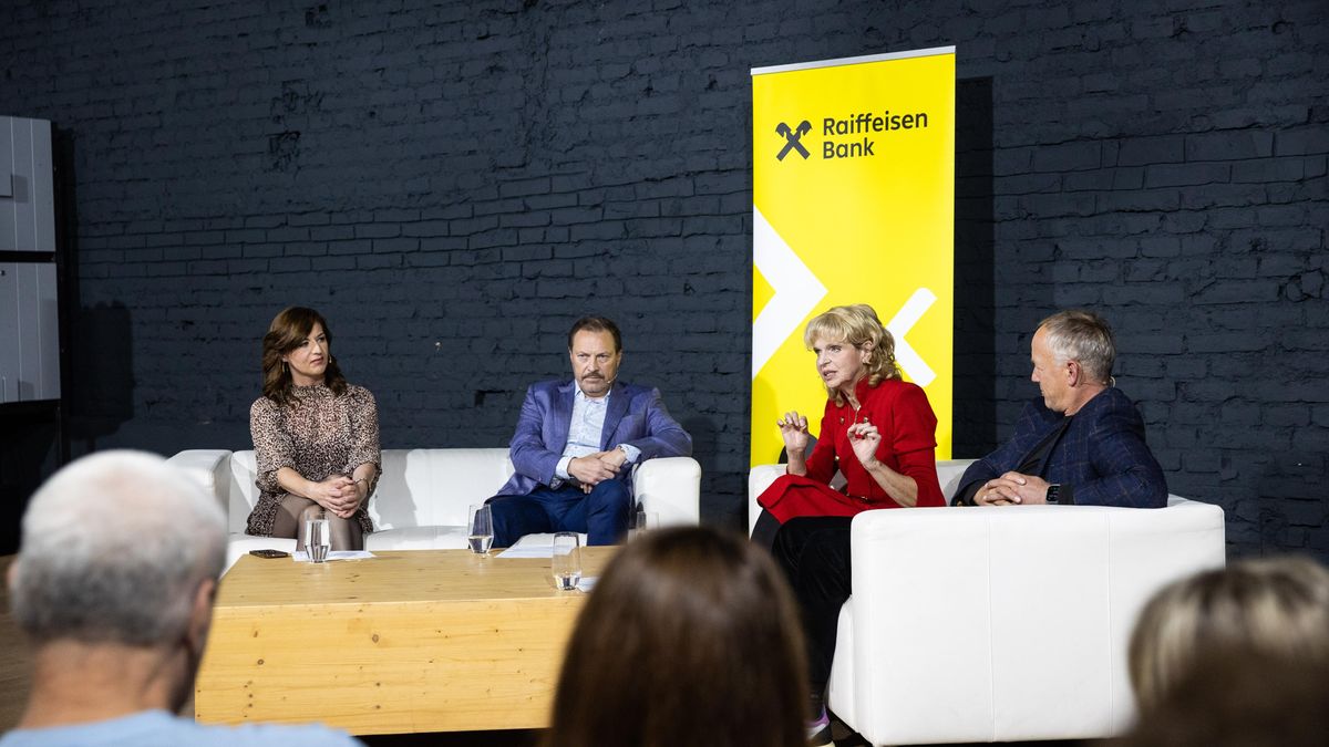 Z důchodců děláme chudáky. Polsko jim dovolí bohatnout, říká miliardář