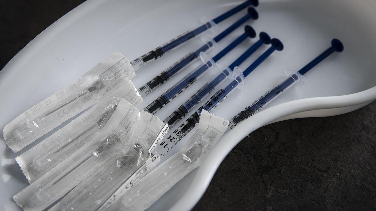 Po aplikaci vitaminových koktejlů zemřelo v Mexiku osm lidí