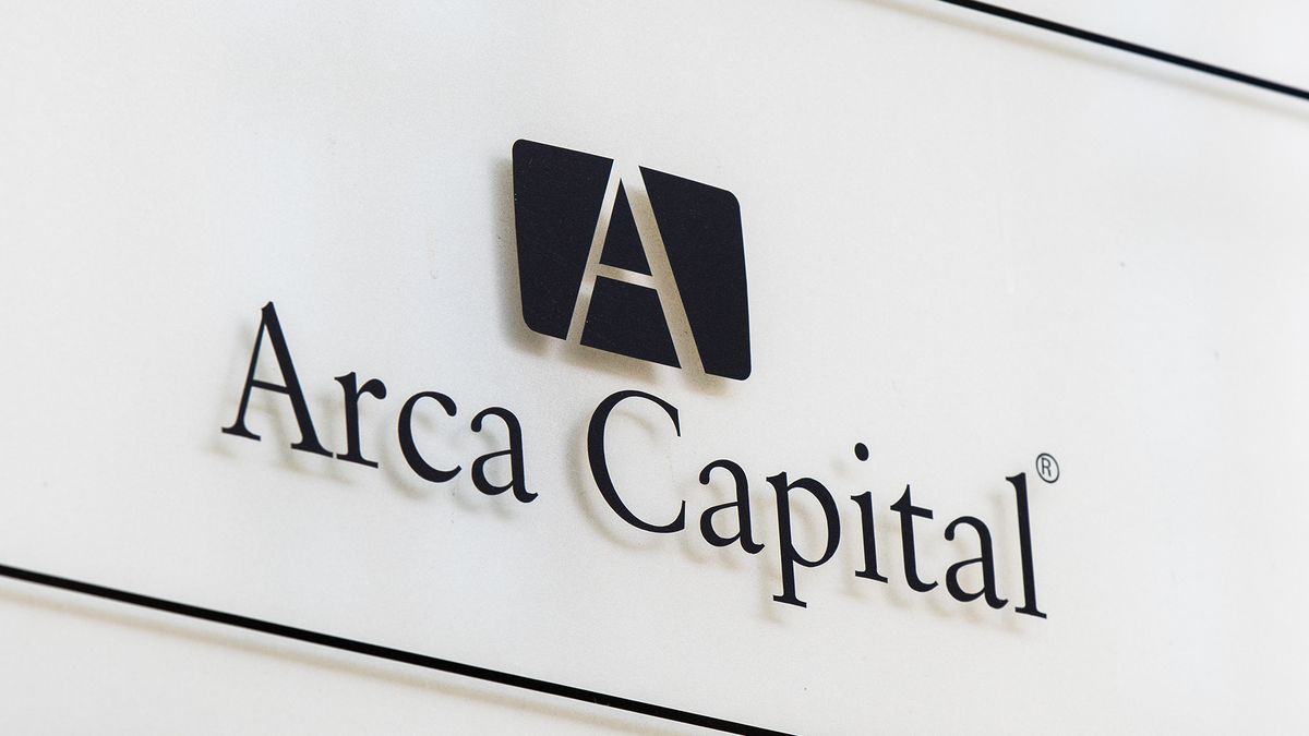 Protimafiánská policie šetří obří krach investiční společnosti Arca