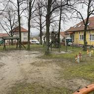 V obci u Brd nechybí hřiště.