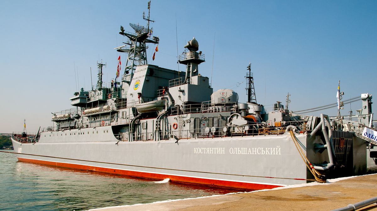Ukrajinci tvrdí, že trefili další válečnou loď. Rusové jim ji v roce 2014 vzali