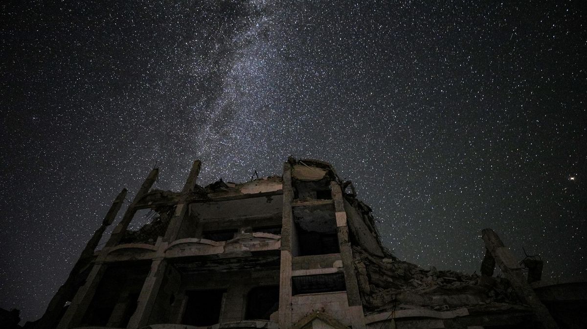 Mléčná dráha nad Sýrii. Ten nejkrásnější pohled z místa nejstrašnějšího