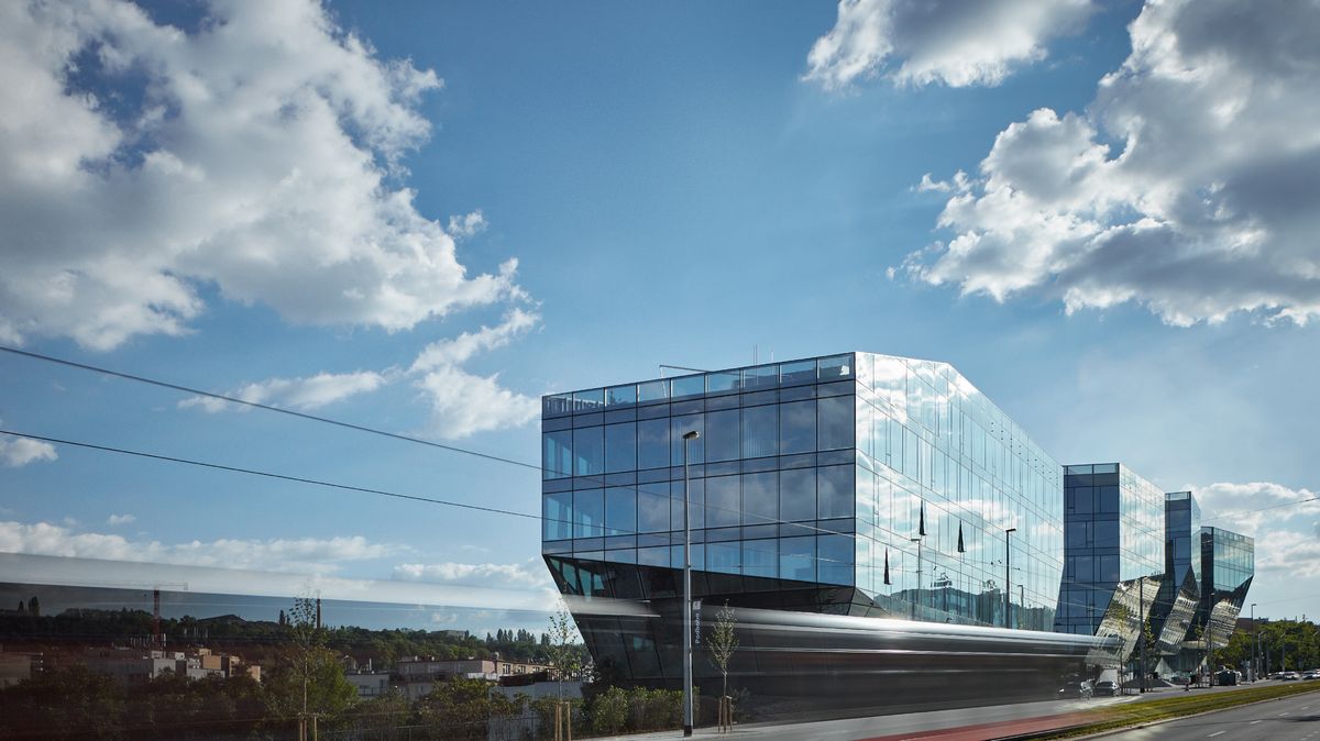 KKCG si opět půjčí od drobných investorů. Nabízí dluhopisy za miliardu