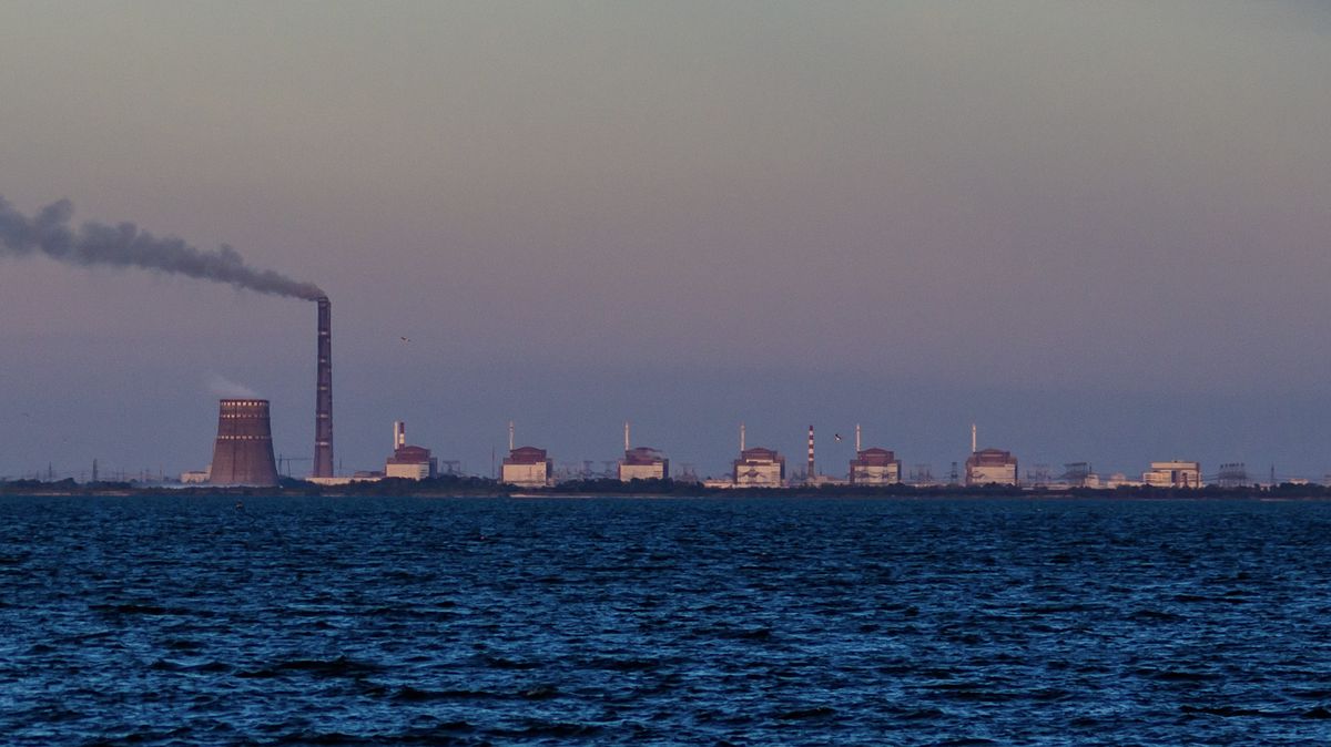 Situace v Záporožské jaderné elektrárně je kvůli výpadku proudu vysoce riziková