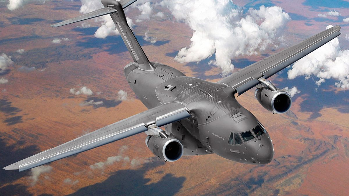 V Praze přistál první transportní letoun Embraer C-390 pro českou armádu