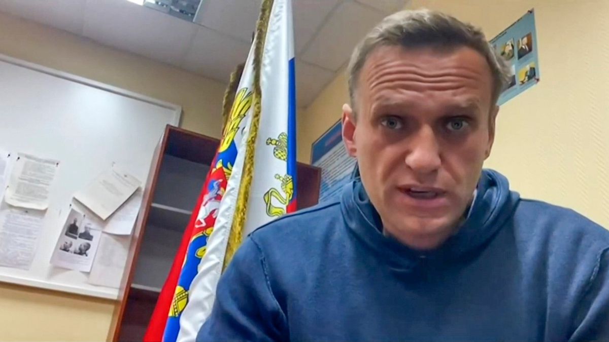 Navalného poslal do vazby „výjezdní soud“ a soudkyně s pověstí úplatkářky