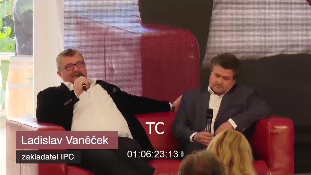 „Literární dílo.“ Muž obviněný za obří podvod píše o vraždění policistů
