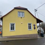 Obecní úřad Podluhy.