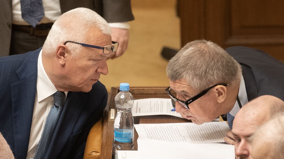 Faltýnek v odposlechu k mýtnému: Šéfa jsem informoval