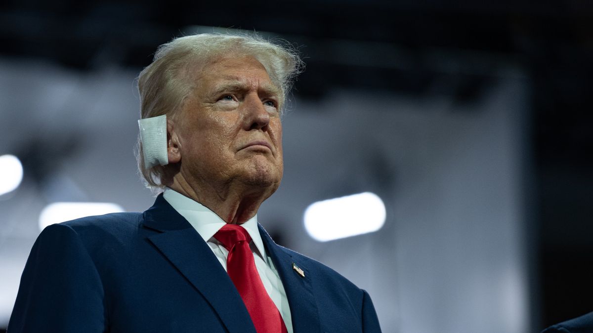 Kampaň v USA po atentátu na Trumpa? „Wrestlingový mač,“ říká amerikanista