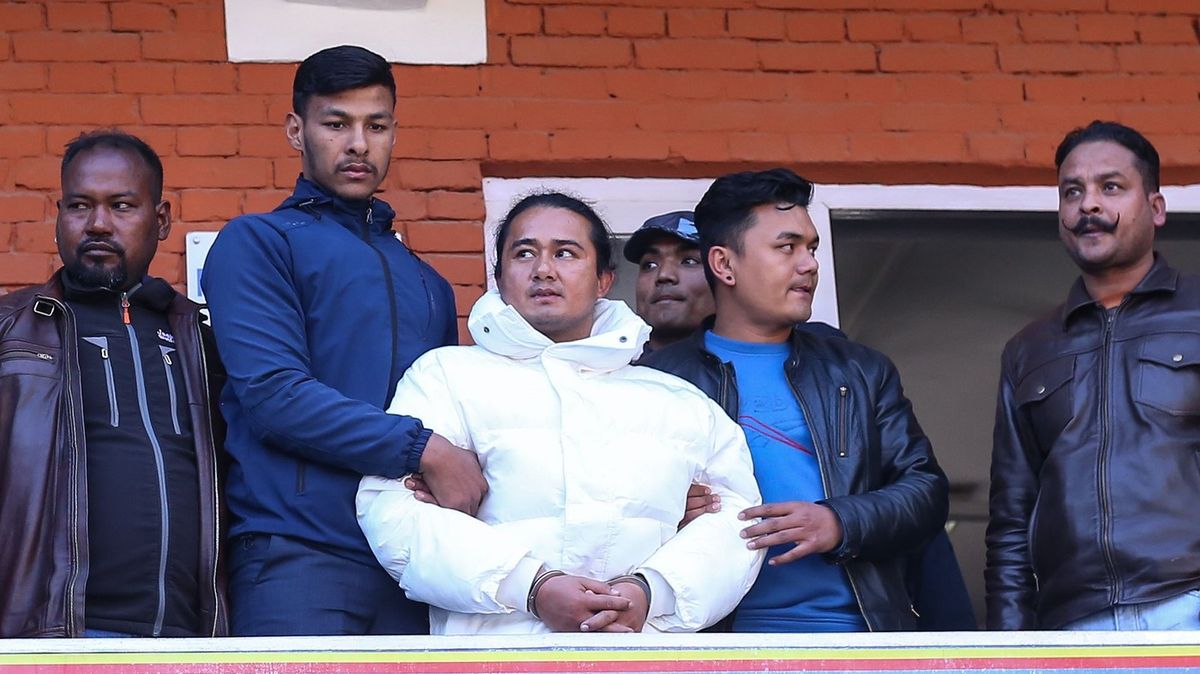 Nepálský soud shledal „Buddha Boye“ vinným ze zneužívání dětí