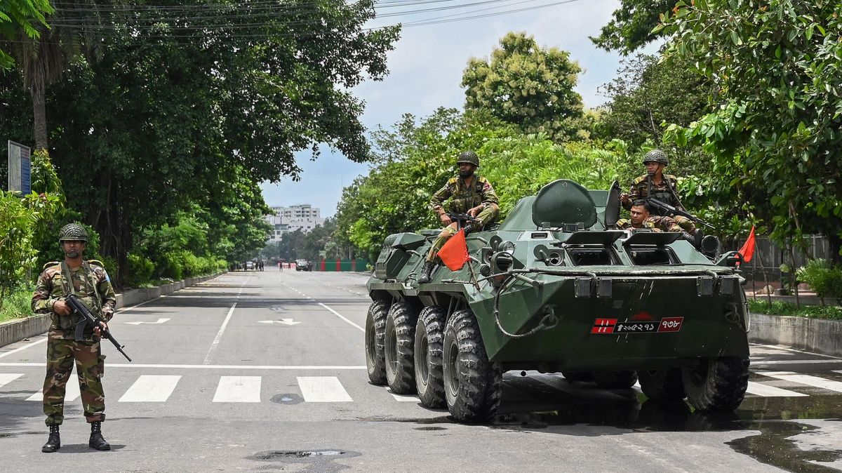 Při protestech v Bangladéši zemřelo nejméně 173 lidí