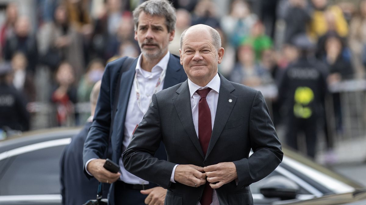 Scholz přijel na návštěvu Kyjeva, oznámil pomoc za 650 milionů eur