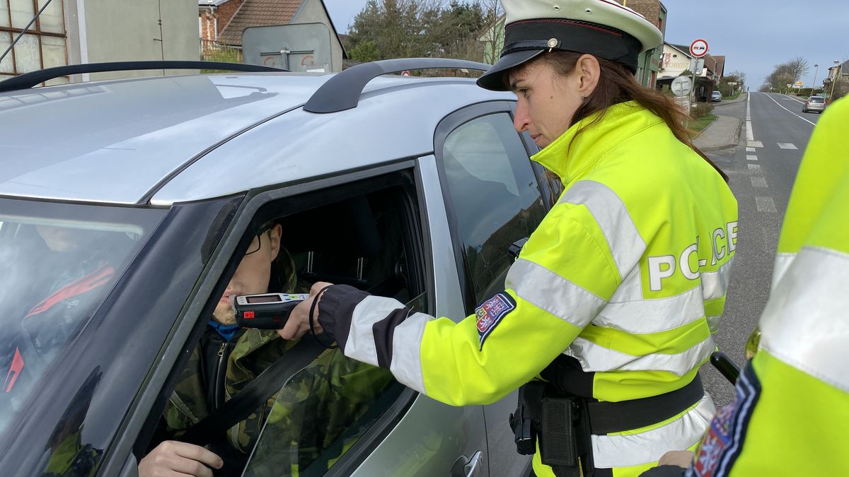 Hlídání řidičů kamerami a radary? Česko má velké rezervy, zní od policie