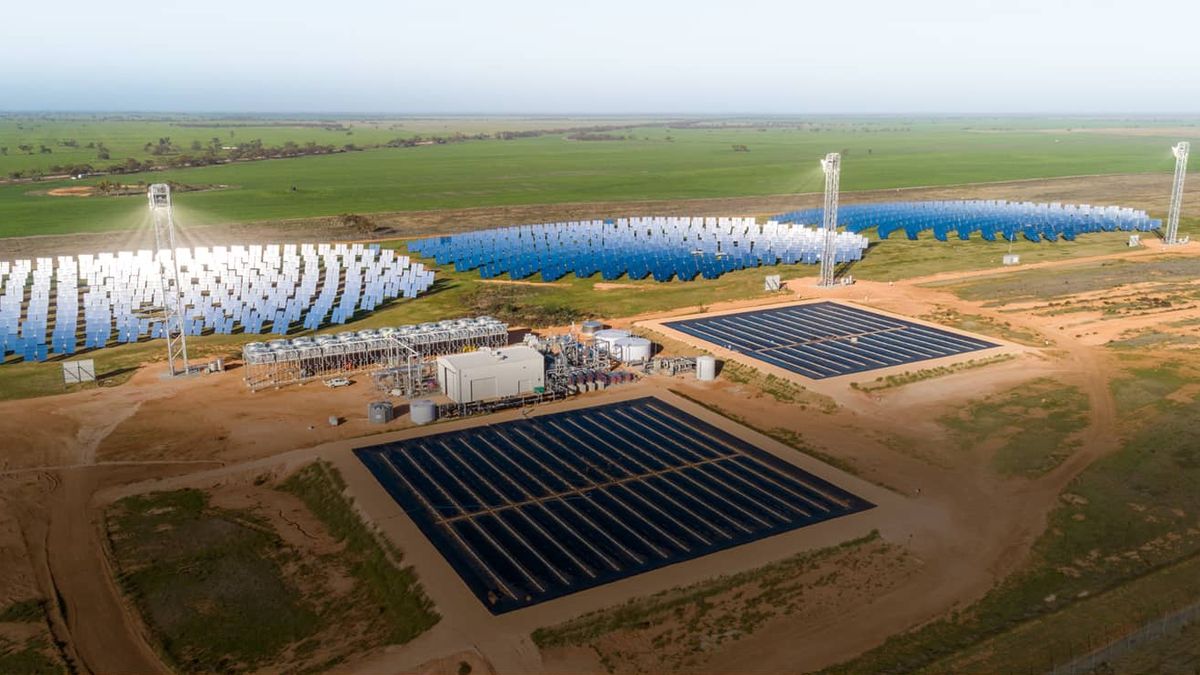 Akcie Photon Energy dva roky klesají. Sráží je nejistá budoucnost a regulace