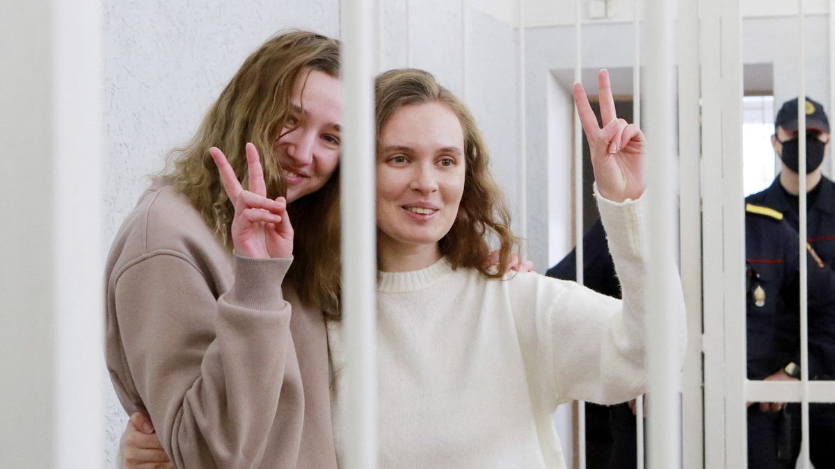 Běloruský soud poslal novinářky za natáčení protestů na dva roky za mříže