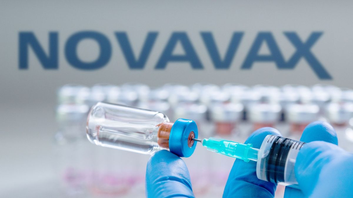 Do Česka dorazilo 130 000 dávek vakcíny proti covidu od Novavaxu