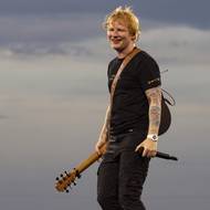 Sheeran je držitelem několika cen Grammy. Do Hradce Králové za ním přijeli fanoušci z celého Česka, ale i z Německa, Polska, Slovenska a několika dalších zemí.