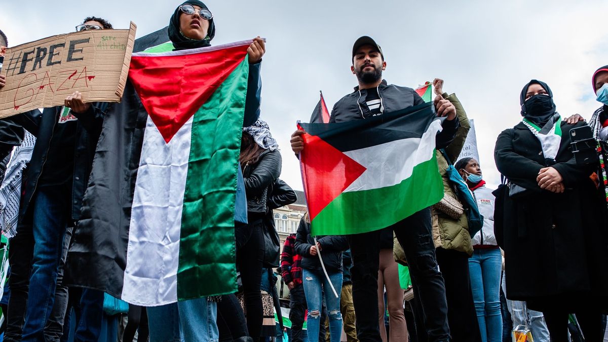 Prostoru na sítích pro palestinské aktivisty ubývá. Cenzura, tvrdí studie