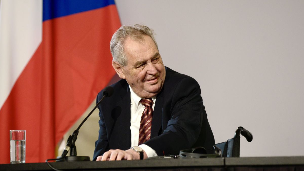 Do sporu o pomlouvačný výrok Miloše Zemana zasáhl soud