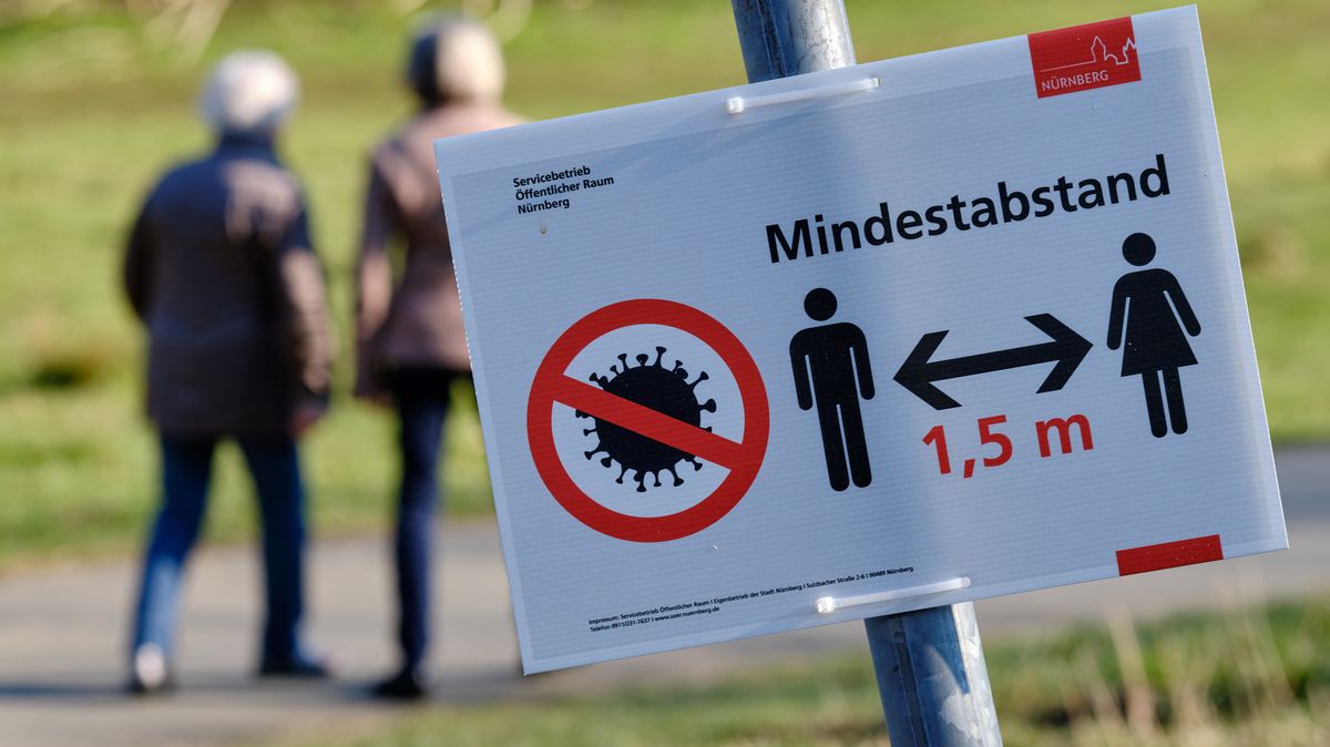 Rakousko uvolní část opatření navzdory rekordním počtům nakažených covidem