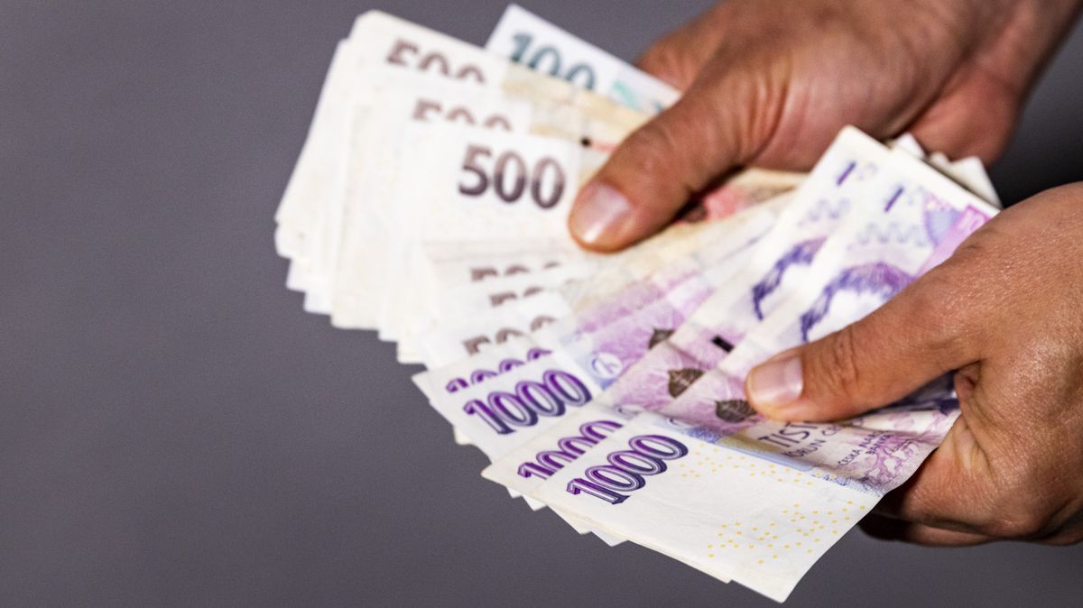ČNB za tři čtvrtletí zachytila 1473 padělaných peněz, méně než loni