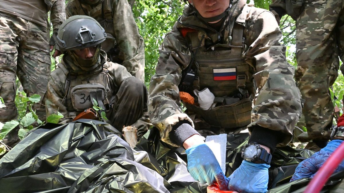 Putin se bojí, co v zemi provedou vracející se vojáci