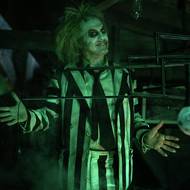 Z pokračování filmové klasiky Tima Burtona, Beetlejuice Beetlejuice.