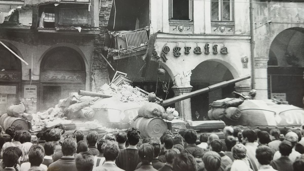 Lidé s berlemi uvolňovali lůžka zraněným. Tři svědectví ze srpna 1968 v Liberci