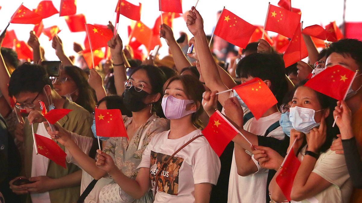 Úspěchy, mýty i miliony mrtvých. Čínští komunisté slaví 100 let