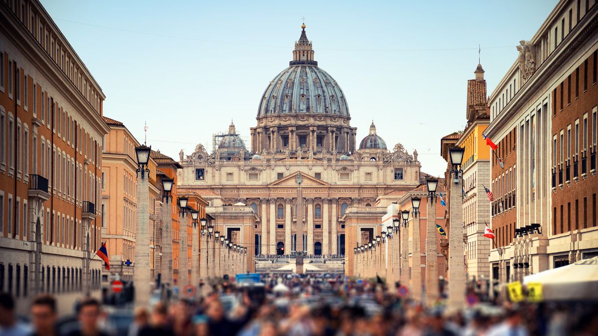 Kardinál Becciu dostal ve Vatikánu 5,5 roku za zpronevěru