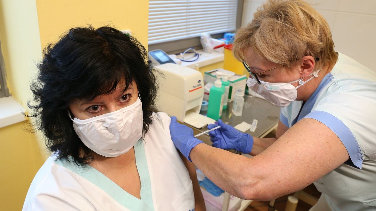 Ústecký kraj buduje čtyři velkokapacitní očkovací centra