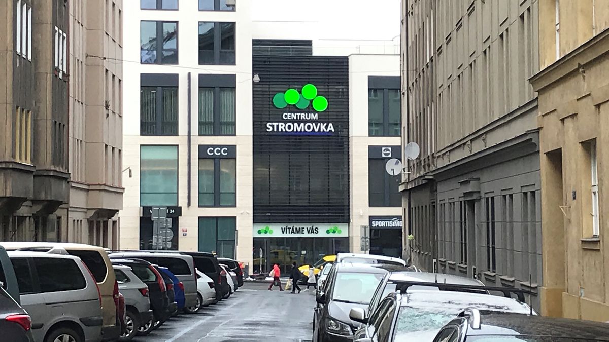 Prodává se obchodní centrum Stromovka. Cena přesáhne dvě miliardy