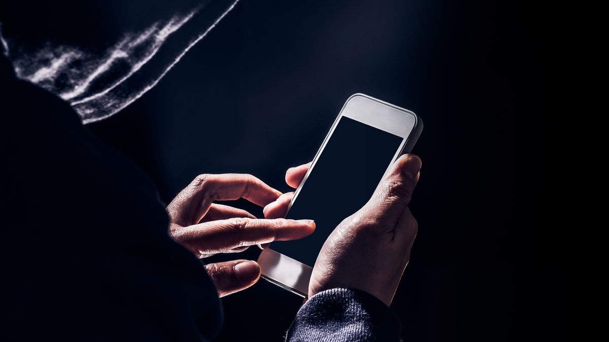 Policie varuje před podvodnými SMS zprávami, vypadají jako odeslané z linky 158