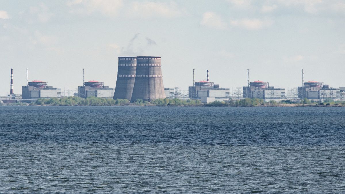 „Úplný blackout.“ Záporožská jaderná elektrárna je bez elektřiny