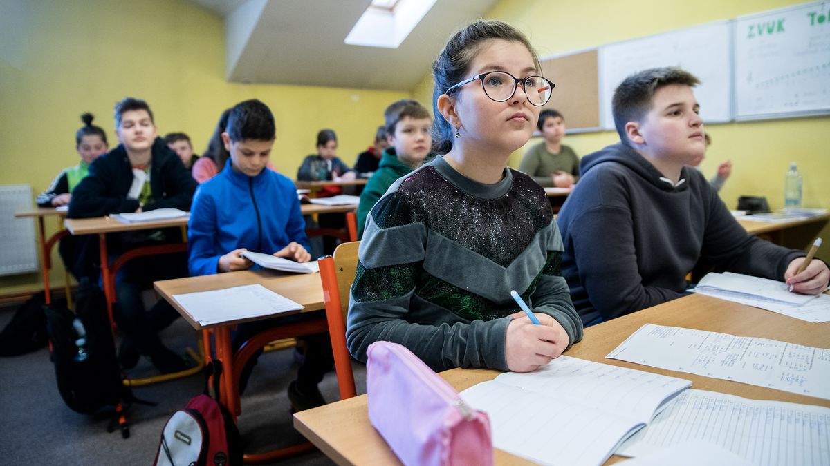 Integrace žáků z Ukrajiny stála 300 milionů. Stát neví, kolik jich nastoupí
