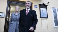 Babiš přiznal dar 2,2 milionu od manželky Moniky