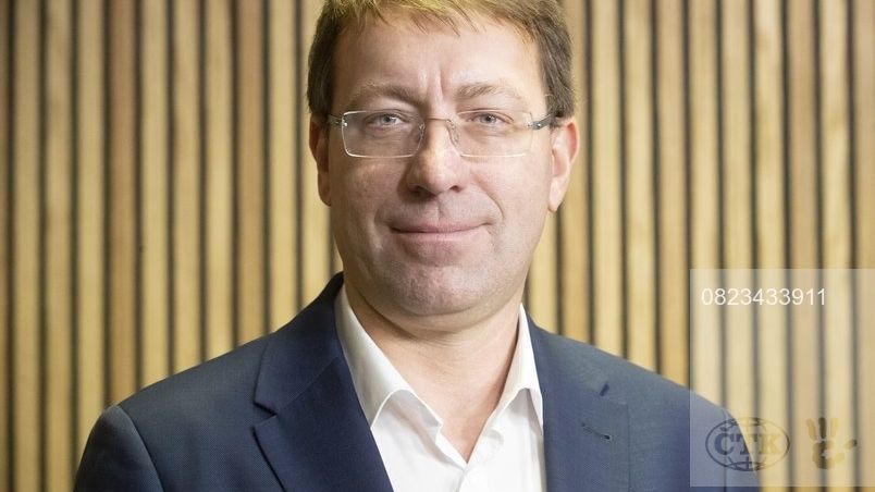 „Moje snaha byla infiltrovat se do prostředí IKEM,“ tvrdí redaktor Hynek